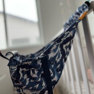 Baby Hammock Easily straps/Velcros onto cart